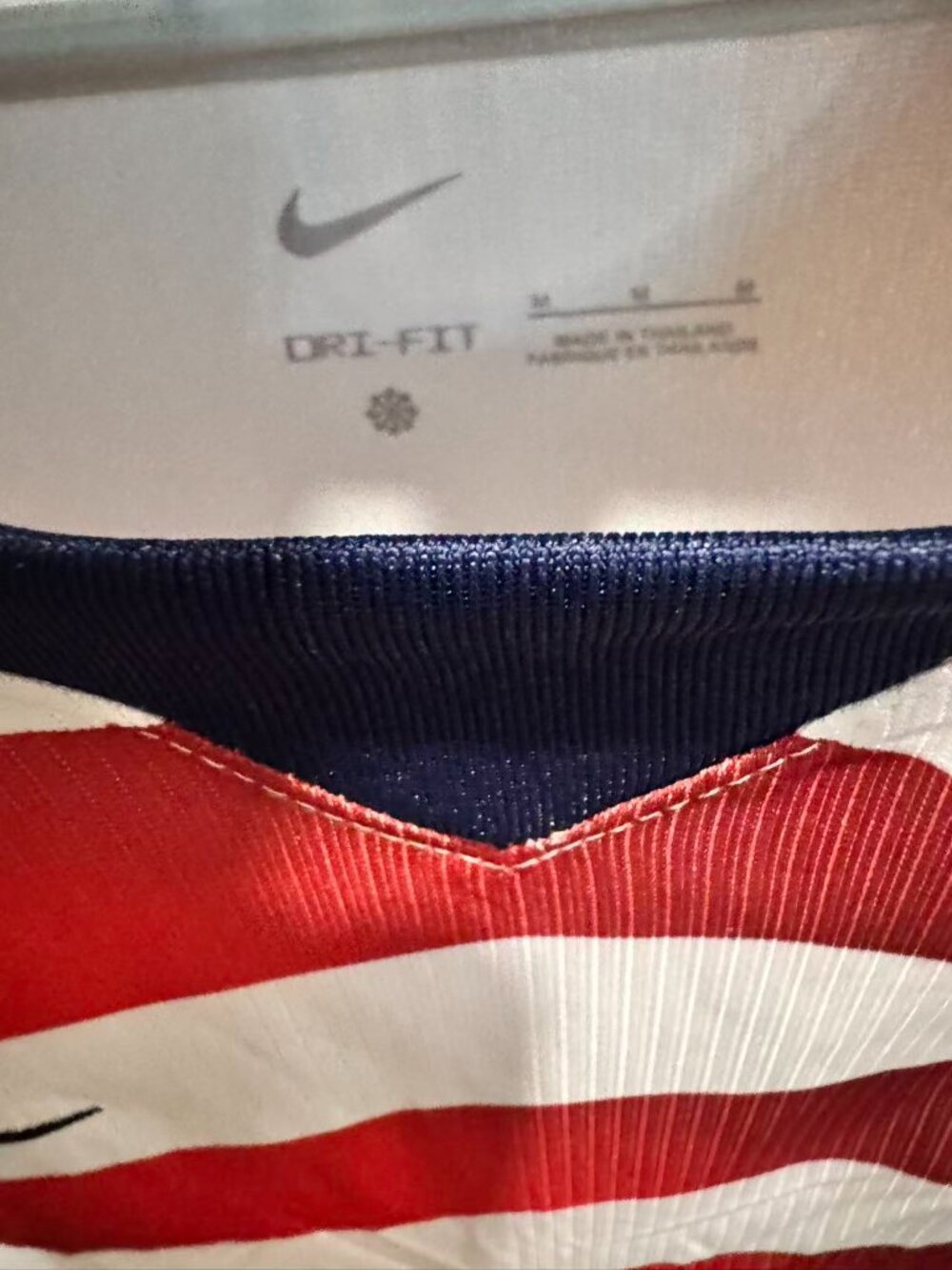 Nike USA Soccer Jersey Red White Size M - Picture 3 of 5